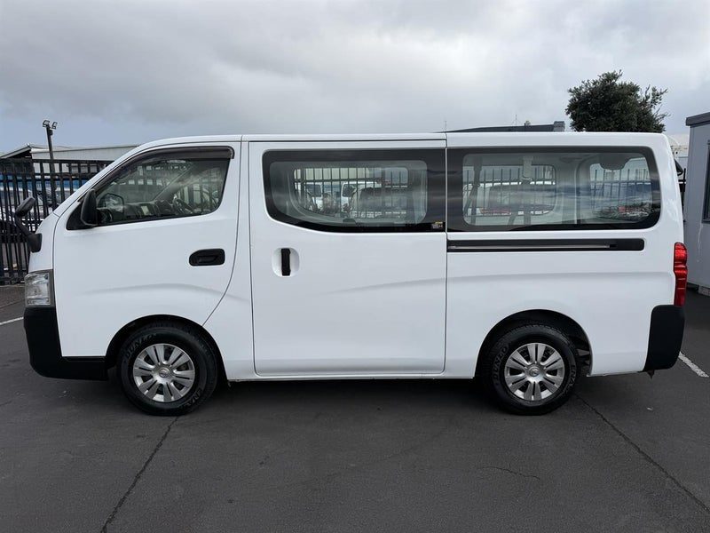2017 Nissan NV350 DX, photo 2