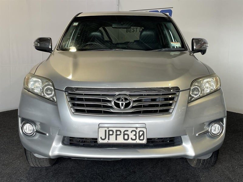 2010 Toyota Vanguard 240S, photo 2