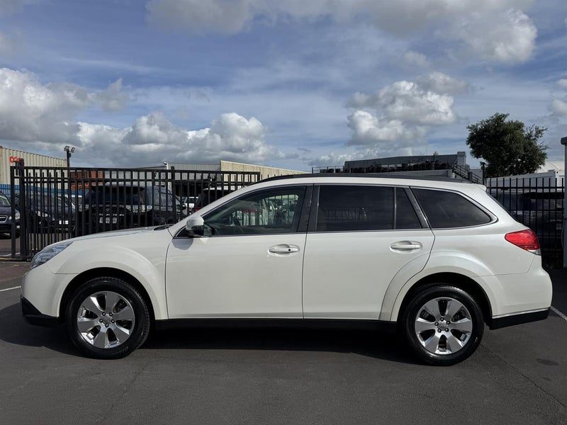 2012 Subaru Outback 2.5i Eyesight EX Edition, photo 2