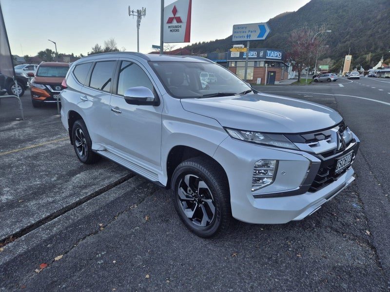 2024 Mitsubishi Pajero Sport VRX 4WD