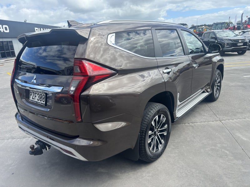 2023 Mitsubishi Pajero Sport VRX 4WD, photo 3