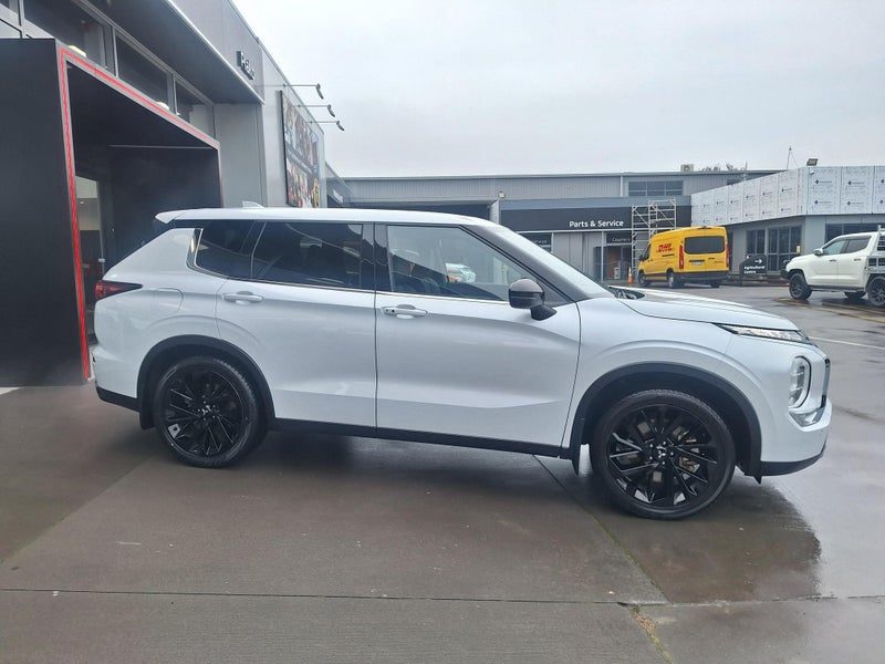 2024 Mitsubishi Outlander Sport, photo 2