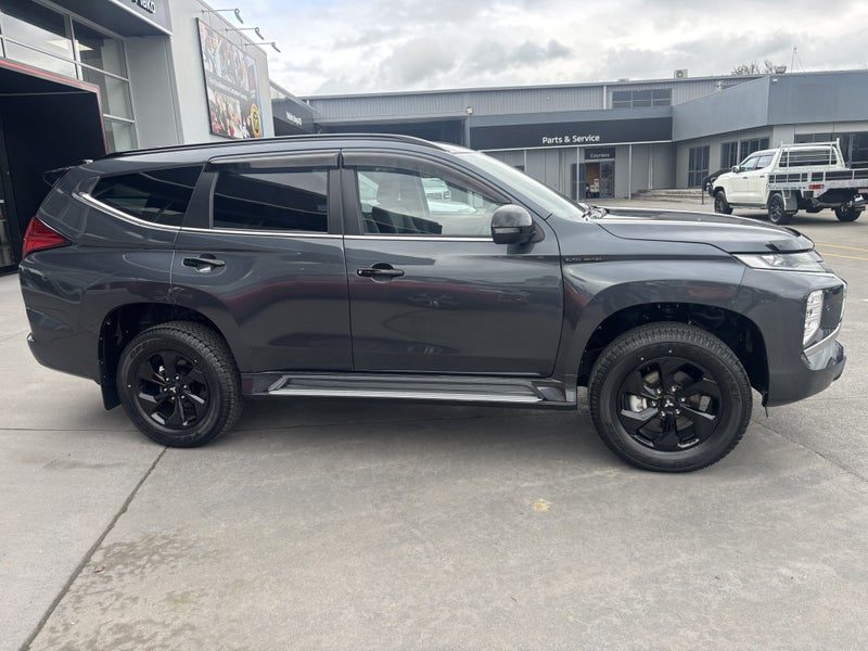 2026 Mitsubishi Pajero Sport VRXB 4WD, photo 2