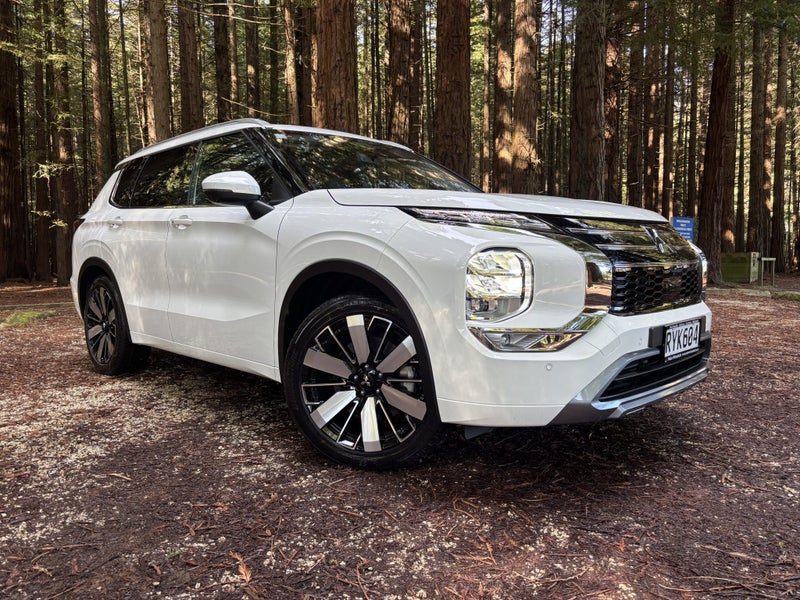 2026 Mitsubishi Outlander VRX 4WD