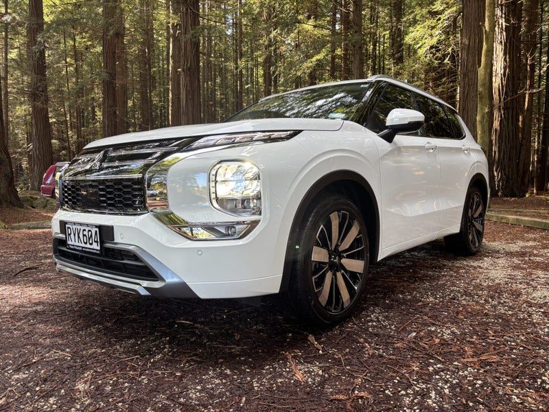 2026 Mitsubishi Outlander VRX 4WD, photo 3