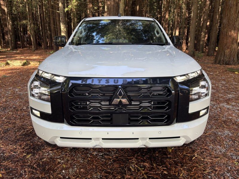 2026 Mitsubishi Triton GLXR 4WD, photo 2