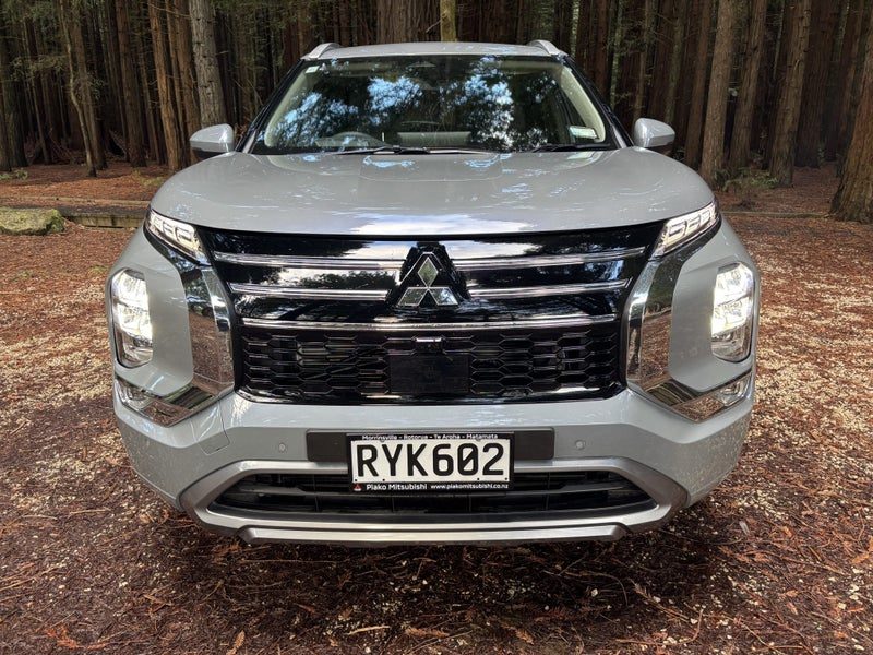 2026 Mitsubishi Outlander VRX 4WD, photo 2