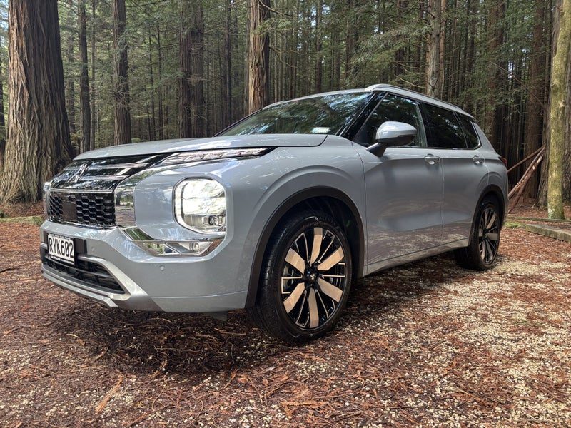 2026 Mitsubishi Outlander VRX 4WD, photo 3