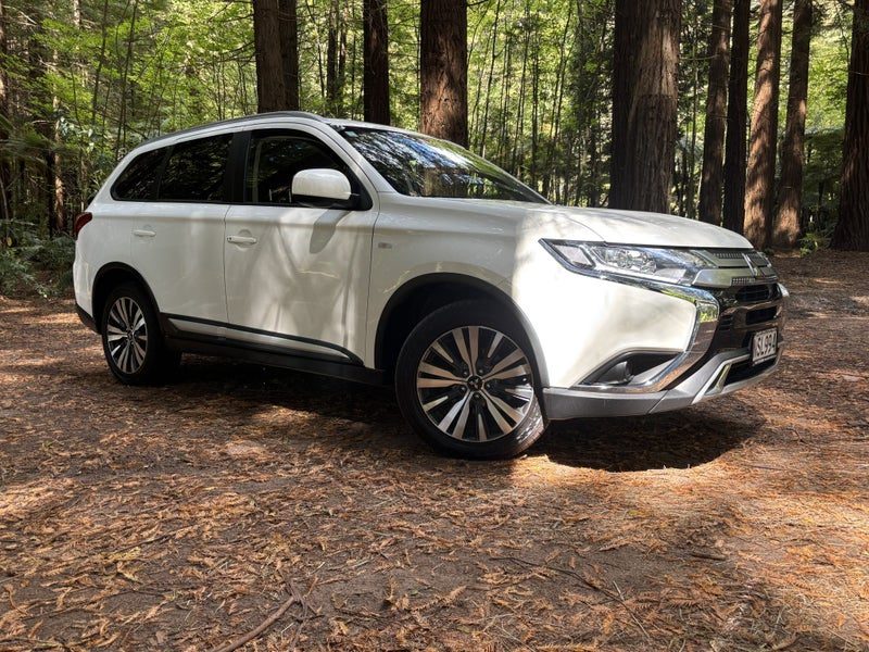 2021 Mitsubishi Outlander Mistubishi Outlander LS