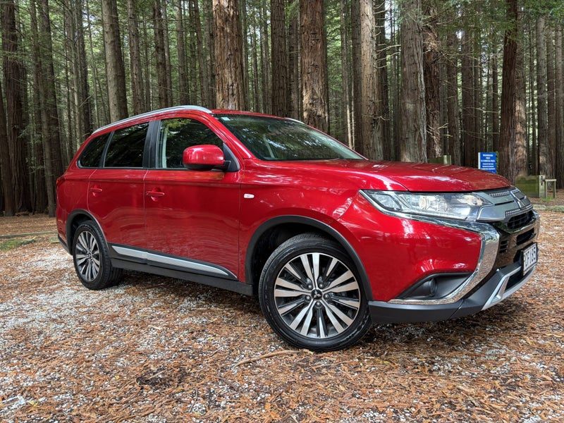 2022 Mitsubishi Outlander LS