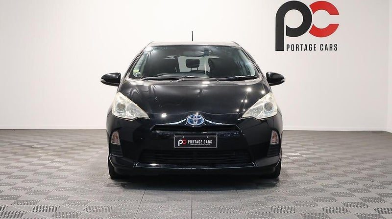 2013 Toyota Aqua G, photo 2