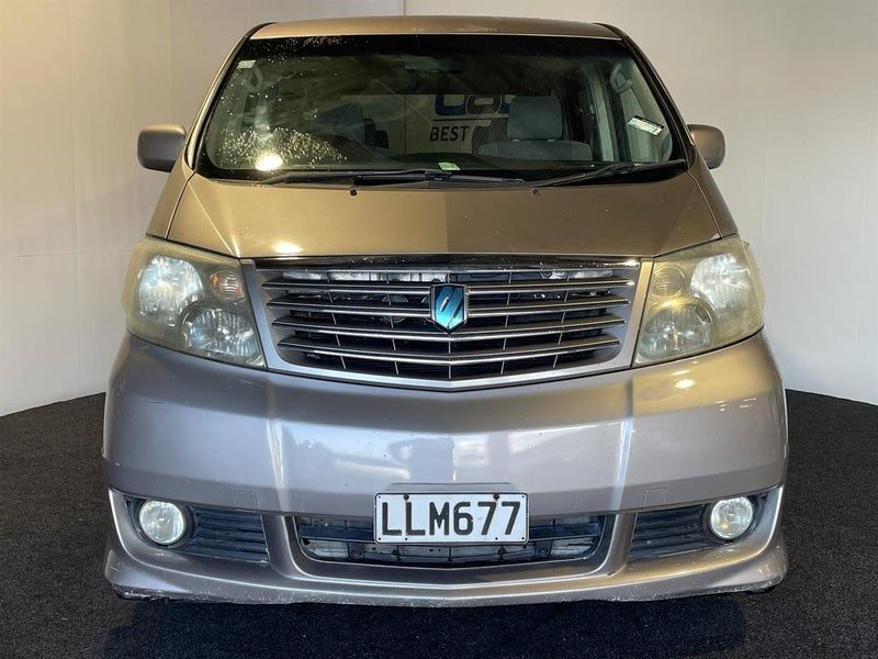 2004 Toyota Alphard, photo 2