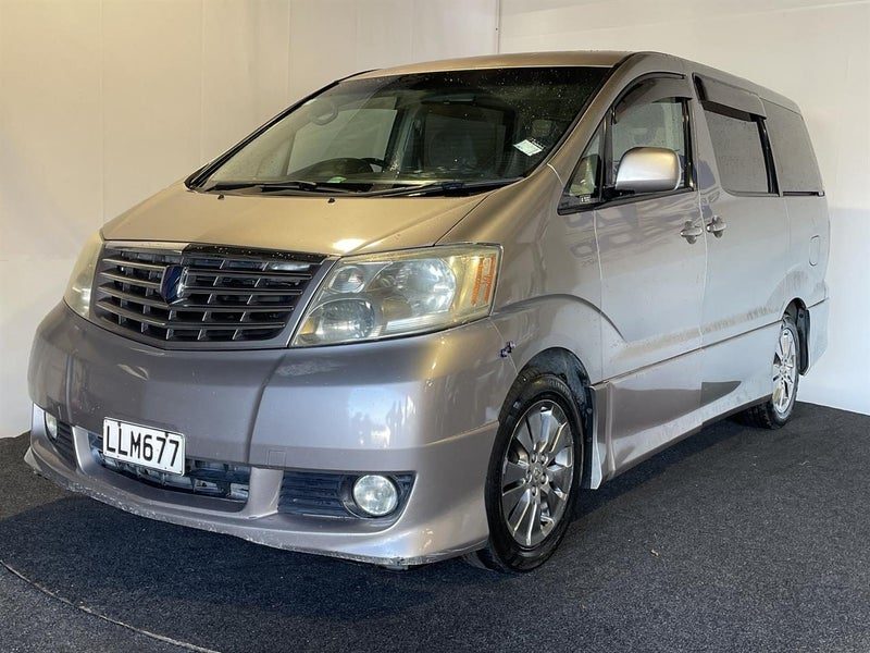 2004 Toyota Alphard, photo 3