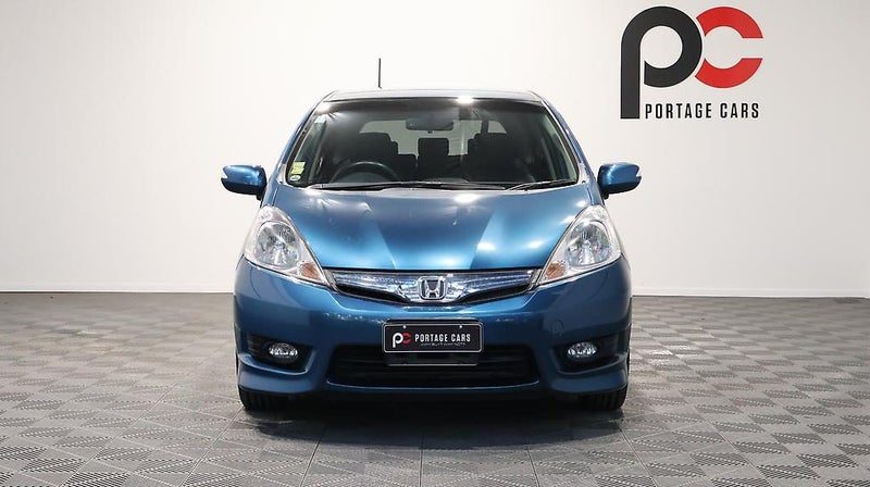 2013 Honda Fit Shuttle Hybrid Smart Selection, photo 2