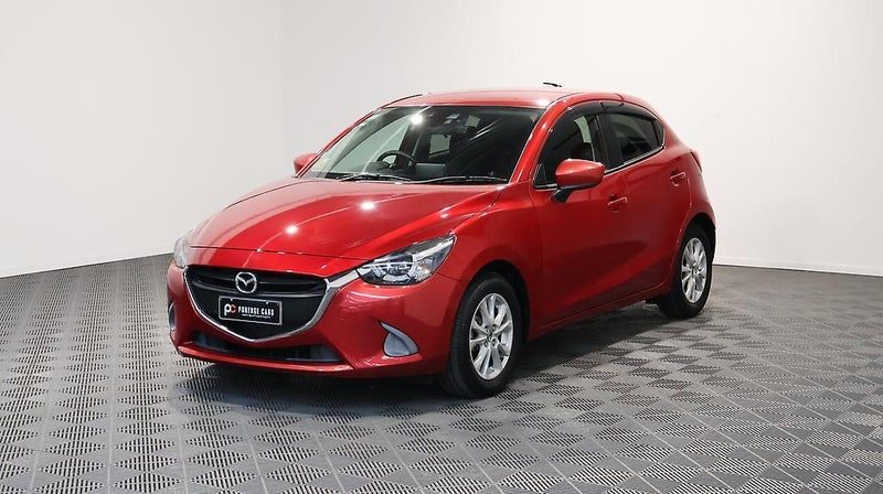 2014 Mazda Demio 13S + REVERSE CAMERA, photo 3
