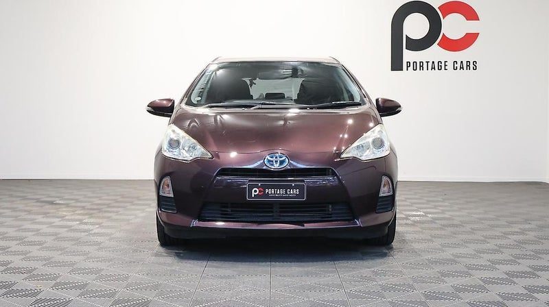 2014 Toyota Aqua S MODEL + PUSH START, photo 2
