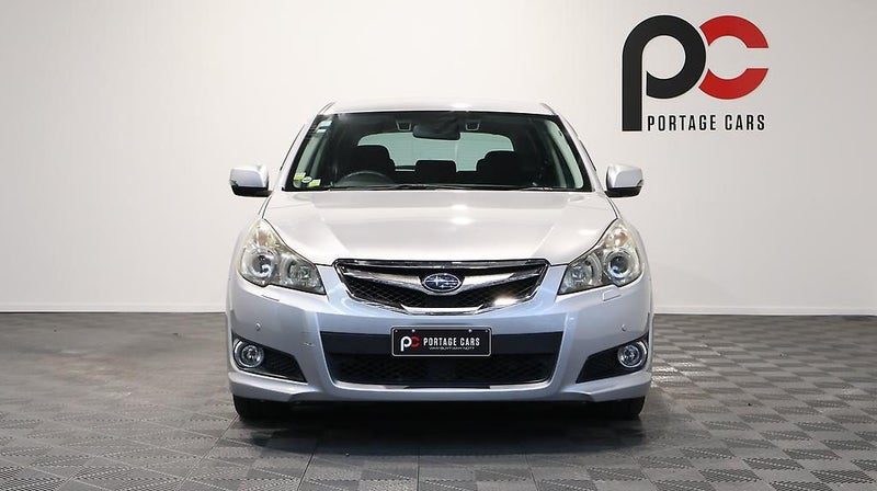 2012 Subaru Legacy B Sport, photo 2