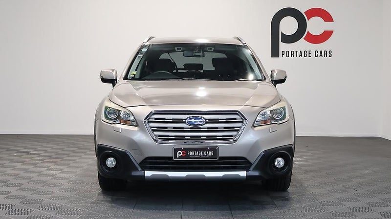 2015 Subaru Outback Limited AWD, photo 2