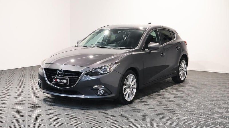 2014 Mazda Axela Sports 20S Touring, photo 3
