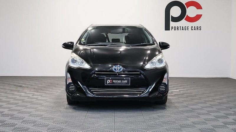 2015 Toyota Aqua S MODEL + PUSH START + REV CAMERA, photo 2