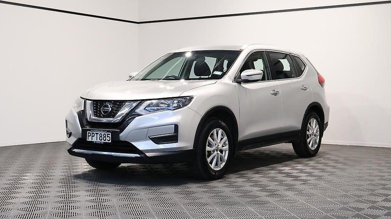 2022 Nissan X-Trail ST, photo 3