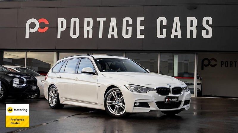 2013 BMW 320i M Sports, Parking sensors