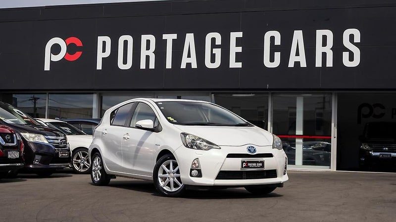 2012 Toyota Aqua G spec, Push start, Heated seats