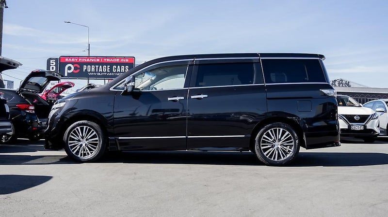 2014 Nissan Elgrand Highway Star Push start, photo 3