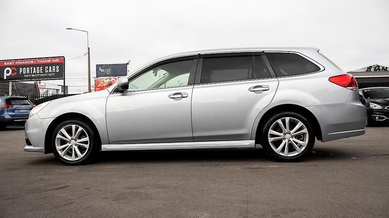 2013 Subaru Legacy TOURING WAGON Leather PKG, photo 3