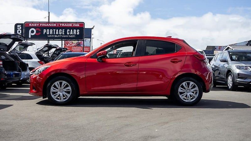 2017 Mazda Demio 13s Skyactiv, photo 3