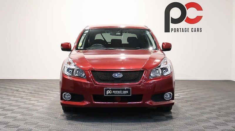 2013 Subaru Legacy Wagon, photo 2
