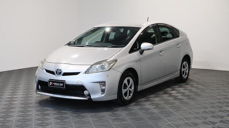 2013 Toyota Prius S Model, photo 3