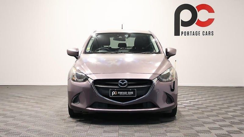 2015 Mazda Demio 13S + Reverse Camera, photo 2