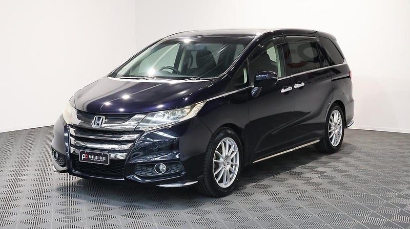 2015 Honda Odyssey Absolute, photo 3