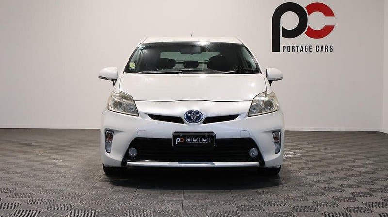 2013 Toyota Prius S, photo 2