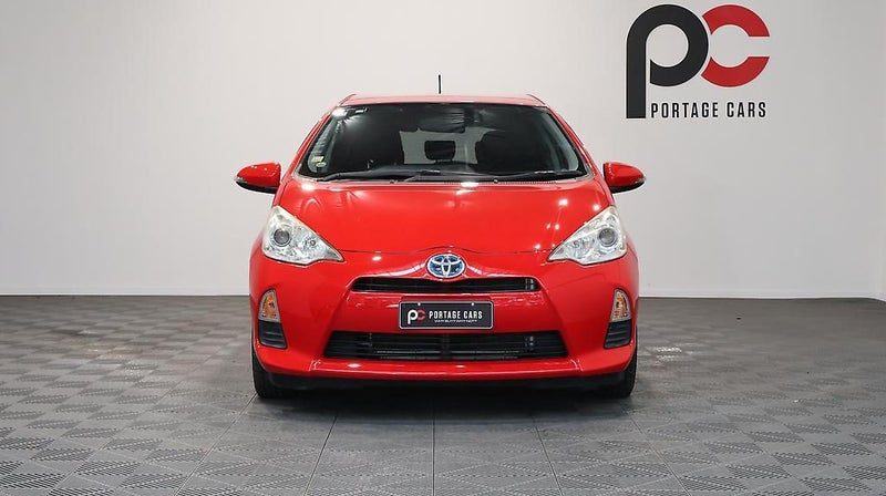 2012 Toyota Aqua G Model + Push Button Start, photo 2