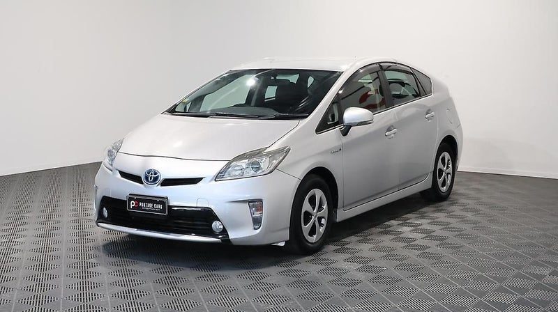 2014 Toyota Prius, photo 3