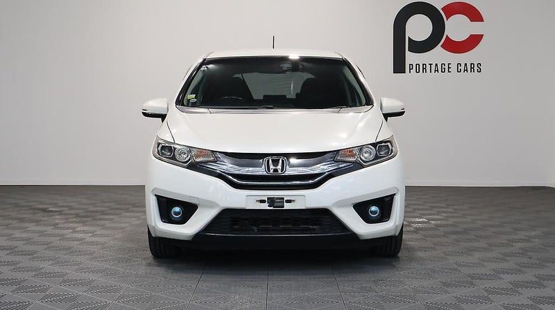 2013 Honda Fit Hybrid L-Package, photo 2