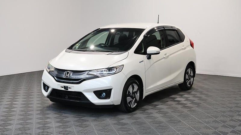 2013 Honda Fit Hybrid L-Package, photo 3