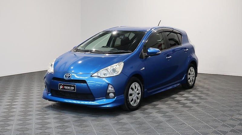 2012 Toyota Aqua G, photo 3