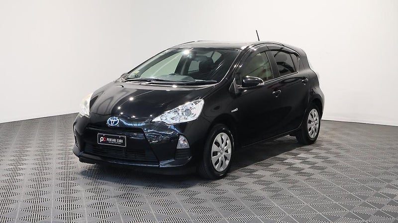 2014 Toyota Aqua S, photo 3