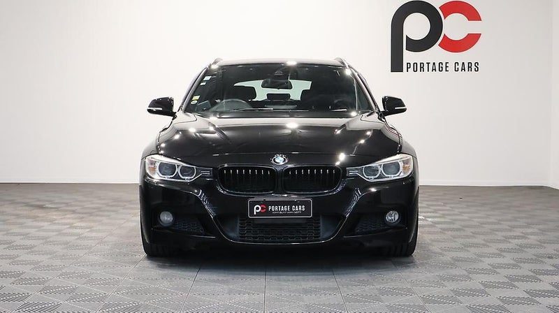 2013 BMW 320i Touring M Sports, photo 2
