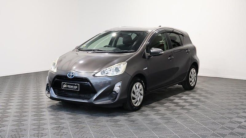 2015 Toyota Aqua S MODEL, PUSH START, BLUETOOTH, photo 3