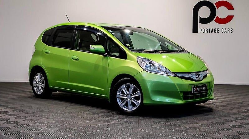 2012 Honda Fit Hybrid Navi Premium Selection