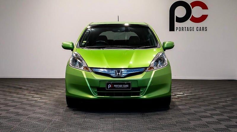 2012 Honda Fit Hybrid Navi Premium Selection, photo 2