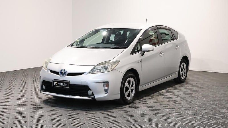 2012 Toyota Prius S Model + Push Button Start, photo 3