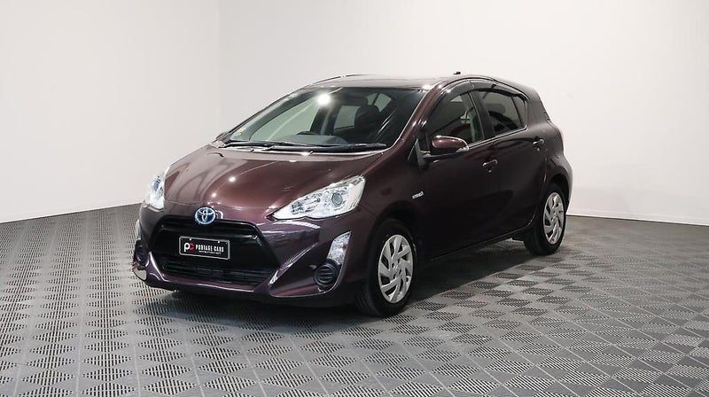 2015 Toyota Aqua S MODEL + PUSH START, photo 3
