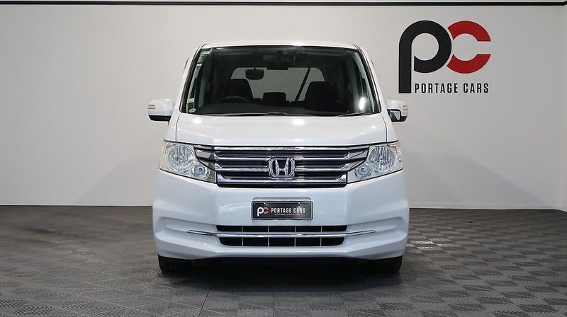 2012 Honda Step Wagon WGN G E-Selection, photo 2