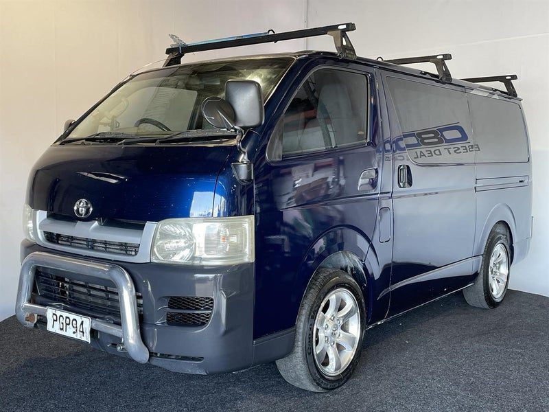 2007 Toyota Hiace, photo 3