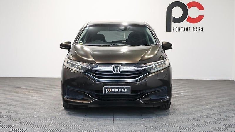 2015 Honda Shuttle Hybrid X, photo 2